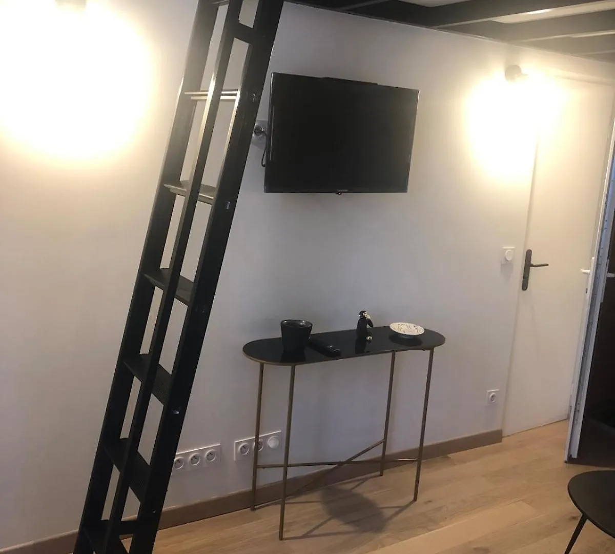 Lovely Cozy Studio Nice 0*,