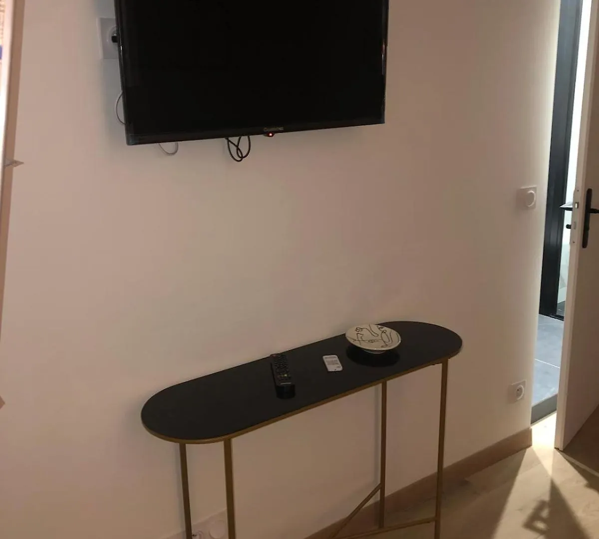 Apartamento Lovely Cozy Studio Niza